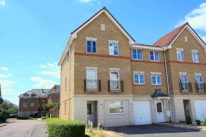 4 Bedroom Terraced House To Rent In Arklay Close, Hillingdon, UB8