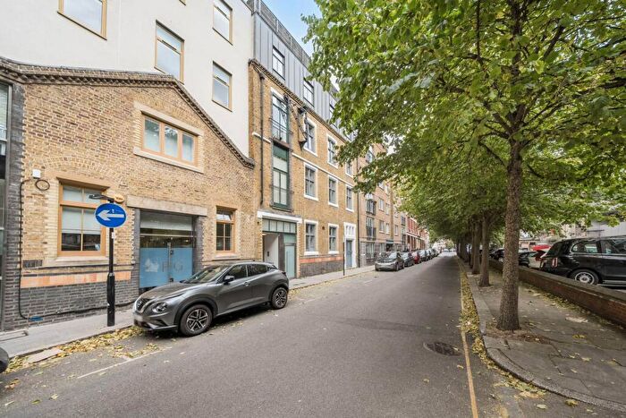1 Bedroom Flat For Sale In Banner Street, Clerkenwell, London, EC1Y