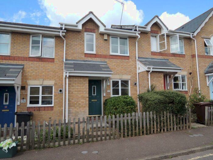 2 Bedroom House To Rent In North Station, CO4