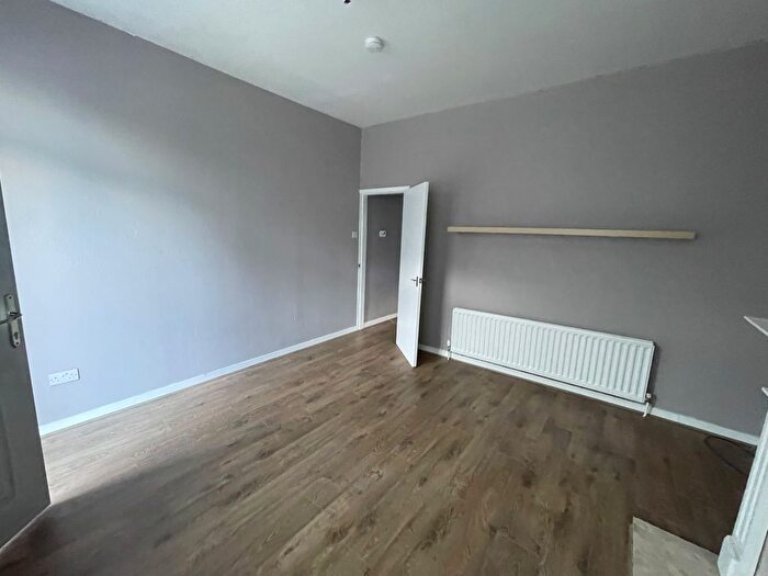 3 Bedroom Terraced House To Rent In Hollyhedge Lane, Walsall, WS2