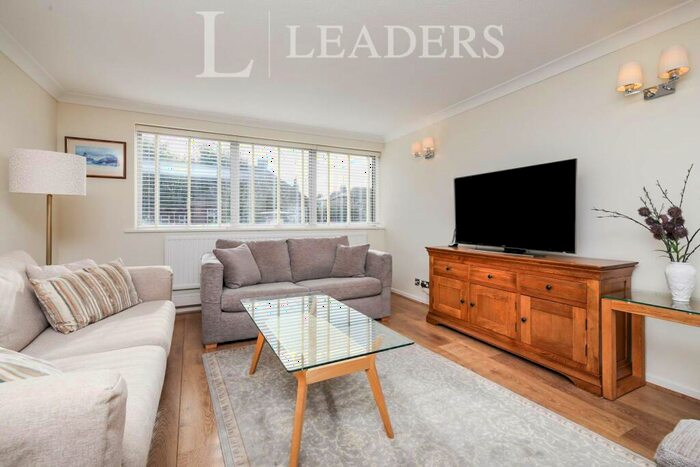 3 Bedroom Apartment To Rent In Eaton Road, Hove, BN3