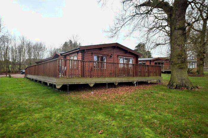 4 Bedroom Lodge For Sale In Kenwick Woods, Louth, LN11