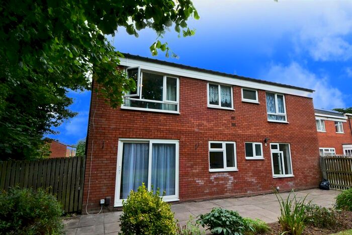 1 Bedroom Maisonette To Rent In Millpool Gardens, Kings Heath, Birmingham, West Midlands, B14