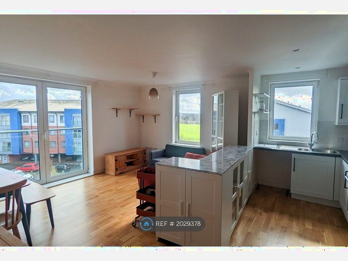 2 Bedroom Flat To Rent In Gallica Court, Sutton, SM1