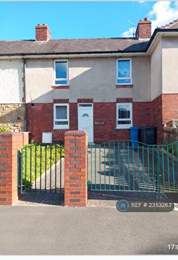 4 Bedroom Terraced House To Rent In Bluebell Road, Sheffield, S5