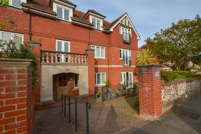 1 Bedroom Flat To Rent In Carew Road, Eastbourne, BN21
