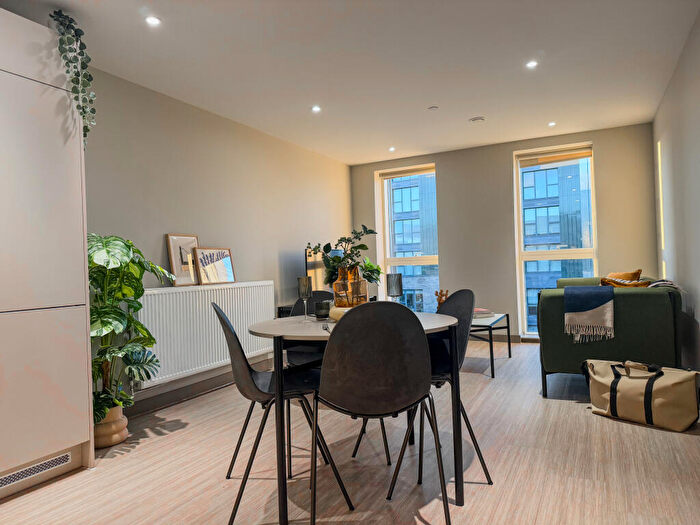 2 Bedroom Apartment To Rent In Candleriggs, Trongate, Glasgow, Glasgow City, G1