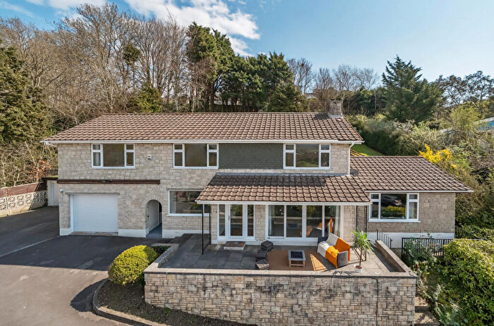 4 Bedroom Detached House For Sale In Hamlyn Road, Glastonbury, BA6