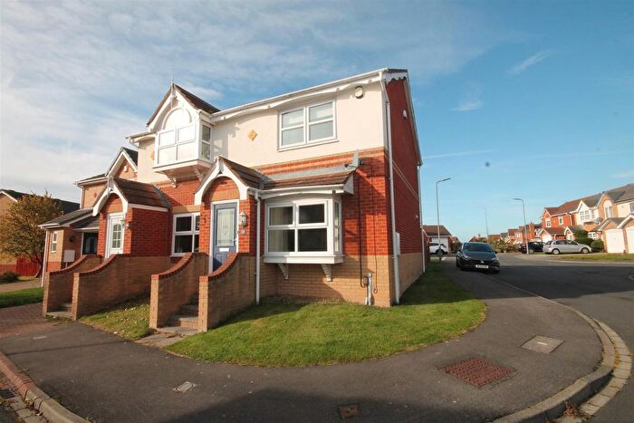 2 Bedroom Semi Detached House To Rent In Cennon Grove, Ingleby Barwick, Stockton-On-Tees, TS17