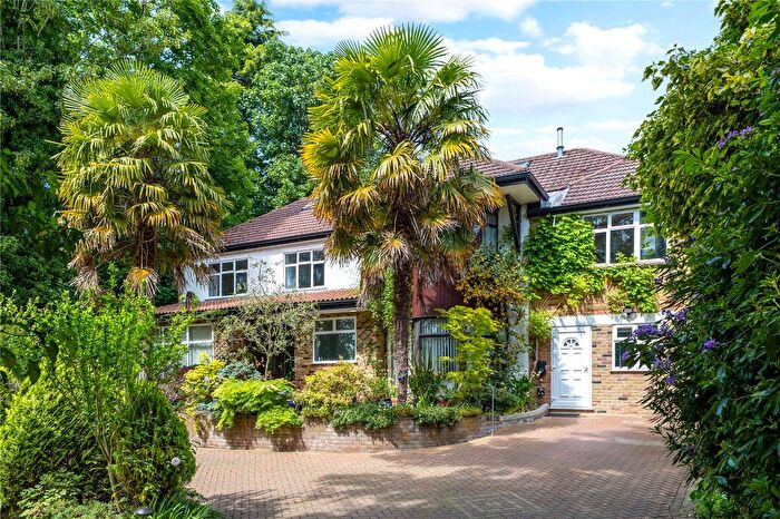 6 Bedroom Detached House For Sale In The Drive, Rickmansworth, Hertfordshire, WD3