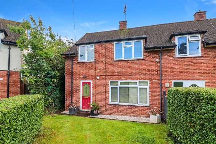 3 Bedroom End Of Terrace House For Sale In Tibbs Hill Road, Abbots Langley, WD5