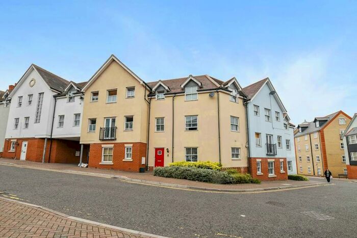 7 Bedroom Town House For Sale In St. Marys Fields, Colchester, CO3