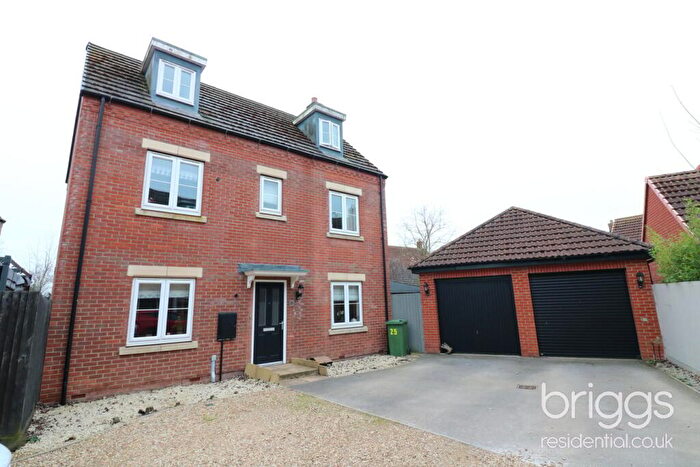 4 Bedroom Detached House For Sale In Towgood Close, Helpston, Market Deeping, PE6