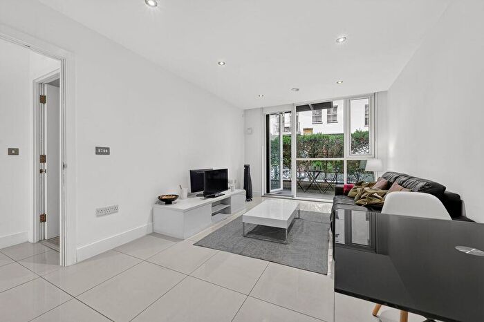 2 Bedroom Flat To Rent In Leman Street, Wapping, E1