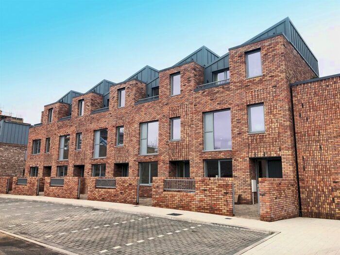 3 Bedroom Property To Rent In Culvert Rise, Nottingham, NG2