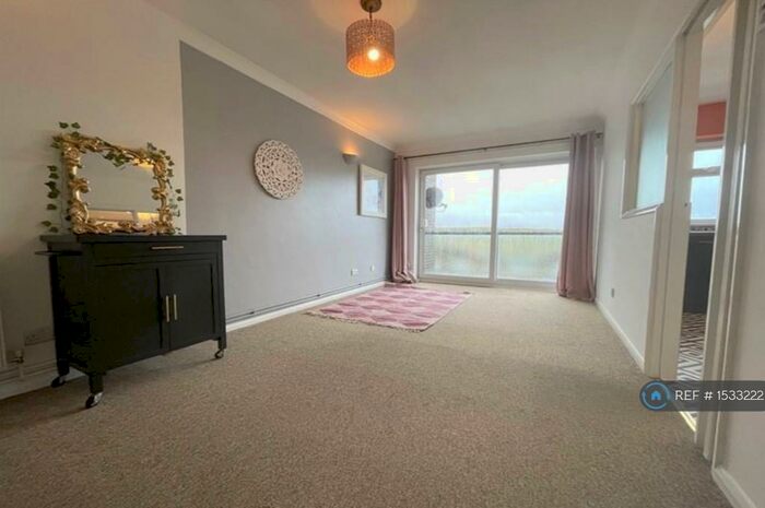 1 Bedroom Flat To Rent In Peacehaven, Peacehaven, BN10