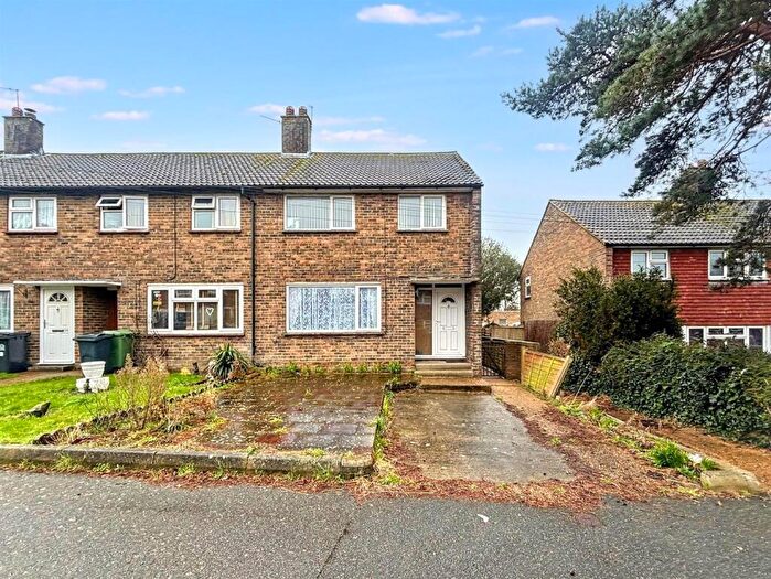 3 Bedroom End Of Terrace House For Sale In Ashington Road, Eastbourne, BN22