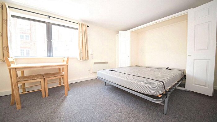 Studio To Rent In Hornsey Road, Holloway, London, N7