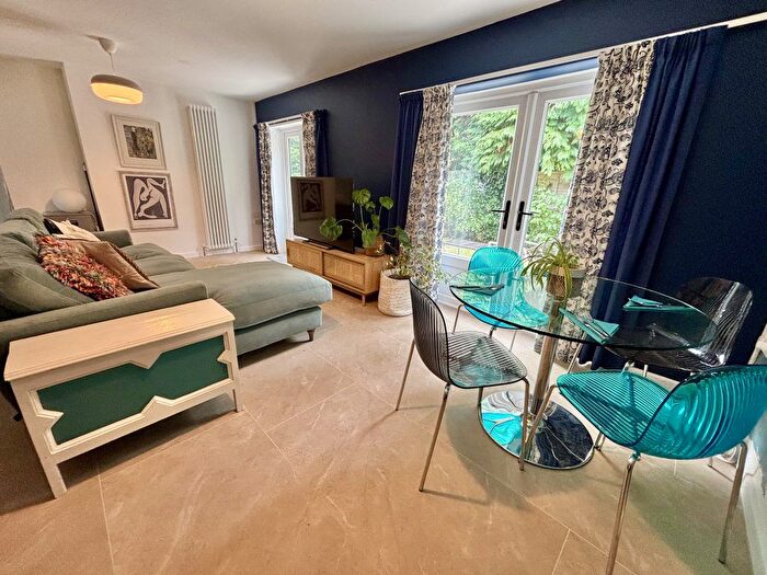 2 Bedroom Detached Bungalow For Sale In Arnewood Gardens, Yeovil, Somerset, BA20