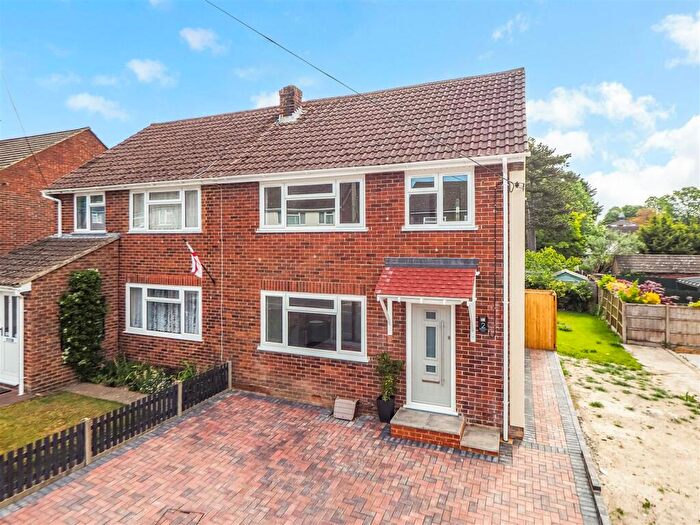 3 Bedroom Semi-Detached House For Sale In Newtown Close, Andover, SP10
