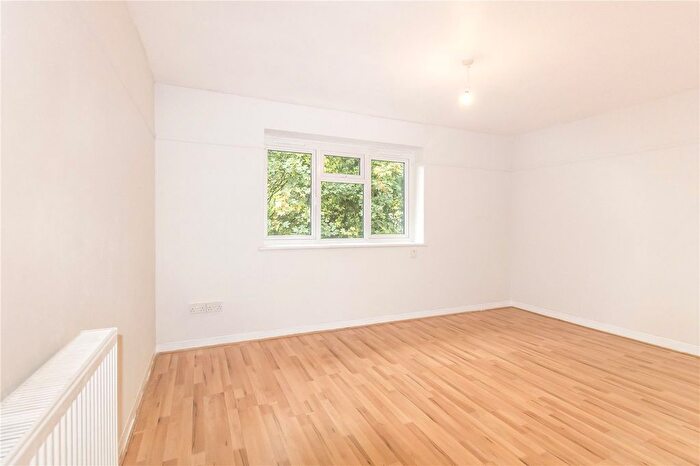 1 Bedroom Flat To Rent In Woolwich, London, SE18