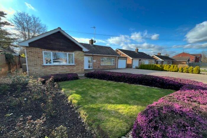 3 Bedroom Detached Bungalow To Rent In Isle Road, Wisbech, PE14