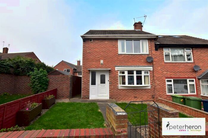 2 Bedroom Semi-Detached House To Rent In Rotherfield Square, Redhouse, Sunderland, SR5