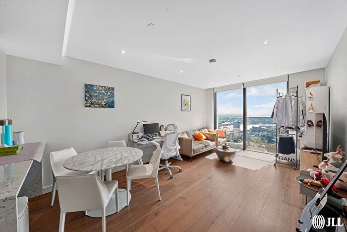 1 Bedroom Flat For Sale In Blackwall Way, London, E14