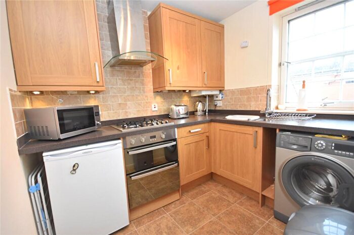 1 Bedroom Flat To Rent In Albany Court, City Centre, Aberdeen, AB11