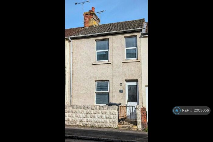 4 Bedroom Terraced House To Rent In Swindon, Swindon, SN1