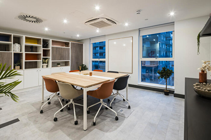 1 Bedroom Flat To Rent In Fizzy Ea B - Silvertown Way London, E16