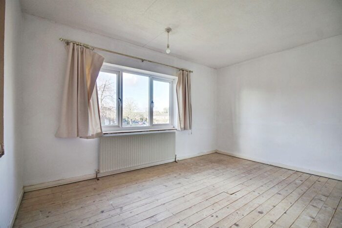 3 Bedroom Terraced House For Sale In Knella Road, Welwyn Garden City, AL7