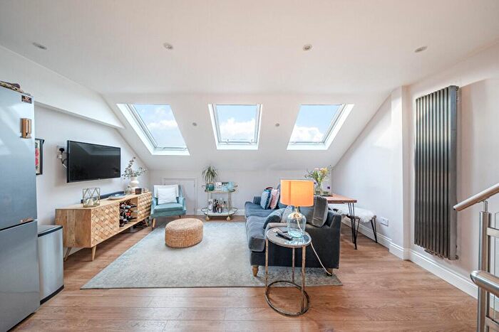 3 Bedroom Property For Sale In Elspeth Road, London, SW11