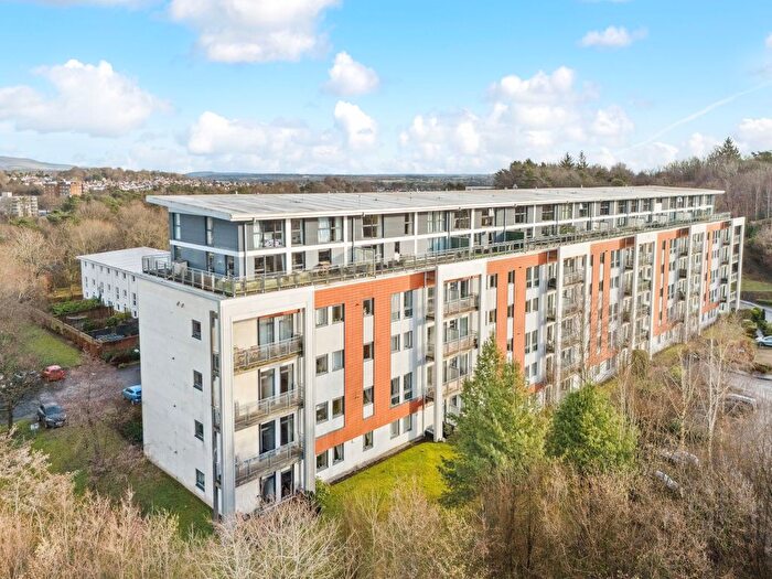 2 Bedroom Flat For Sale In Jackson Place, Bearsden, G61