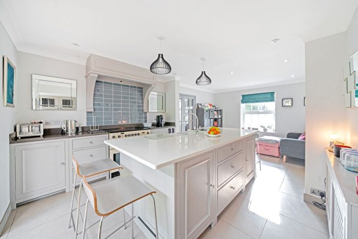 5 Bedroom Detached House To Rent In Harestone Valley Road, Caterham, CR3