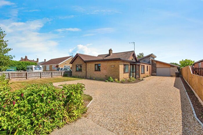 4 Bedroom Detached Bungalow For Sale In Chalk Road, Walpole St. Peter, Wisbech, PE14