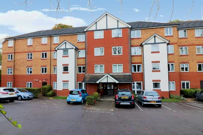 1 Bedroom Flat For Sale In Old Bedford Road, Luton, Bedfordshire, LU2