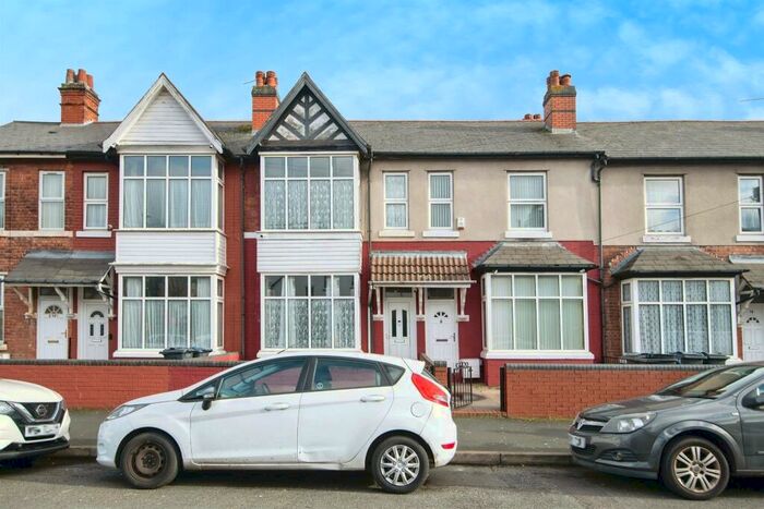 3 Bedroom Terraced House For Sale In Farcroft Avenue, Birmingham, B21