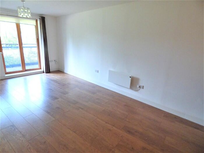 2 Bedroom Apartment To Rent In Leamore Court, Meath Crescent, Bethnal Green, E2