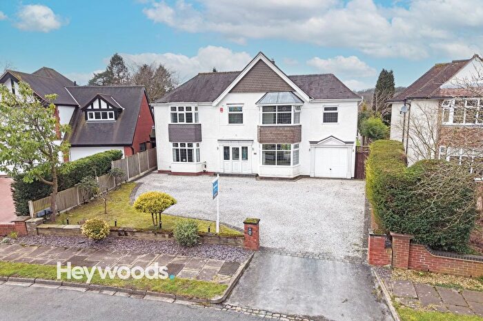 5 Bedroom Detached House For Sale In Sneyd Avenue, Newcastle, ST5