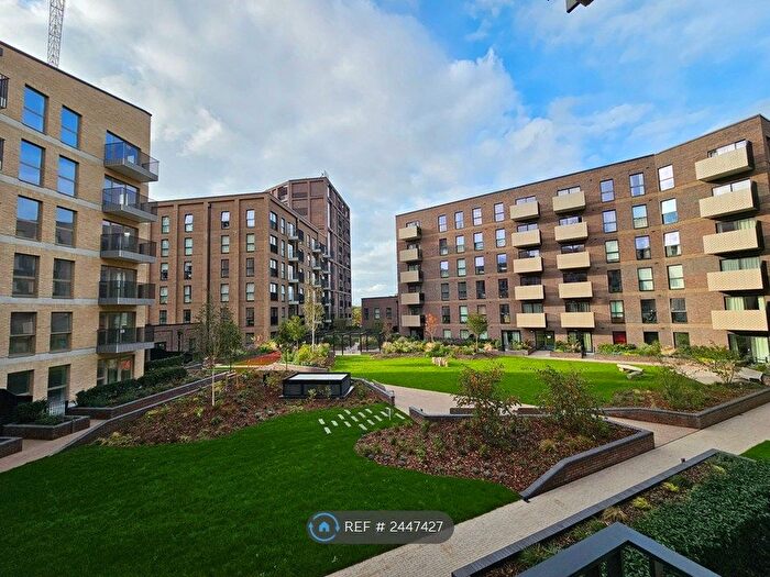 1 Bedroom Flat To Rent In Carraway Way, Reading, RG1