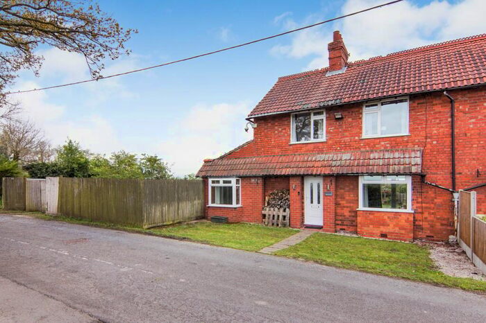 3 Bedroom Semi-Detached House For Sale In Showell Lane, Meriden, Coventry, CV7