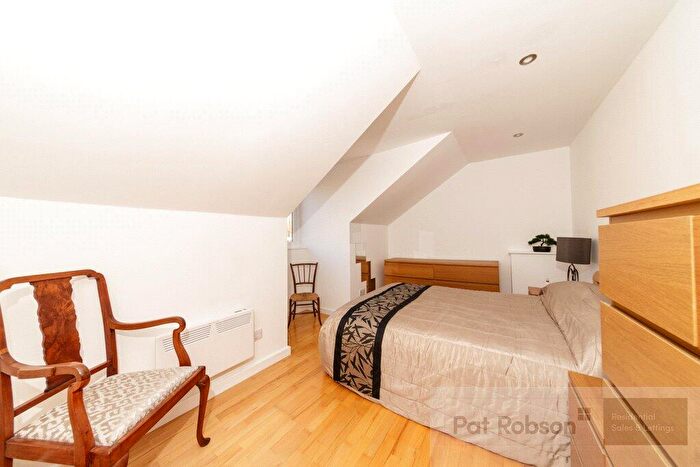 1 Bedroom Penthouse To Rent In Mariners Wharf, East Quayside, Newcastle Upon Tyne, Tyne And Wear, NE1