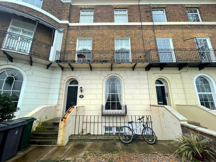 1 Bedroom Flat To Rent In The Marina, Deal, CT14