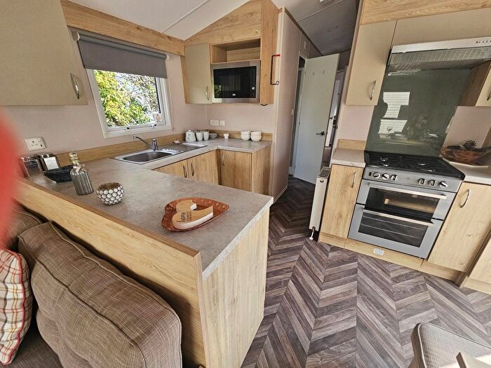 2 Bedroom Park Home For Sale In Stanford Bishop, Worcester, WR6