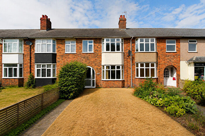 3 Bedroom Terraced House For Sale In Hillmorton Road, Rugby, CV22
