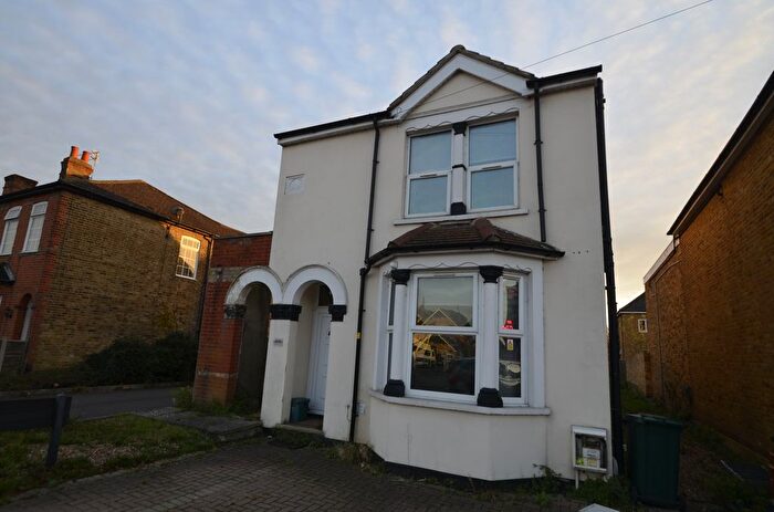 4 Bedroom Detached House To Rent In Staines Road West, Ashford, TW15