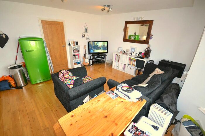 2 Bedroom Flat To Rent In Clapham, Clapham, SW9