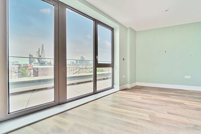2 Bedroom Flat To Rent In Corio House, Bermondsey, SE1