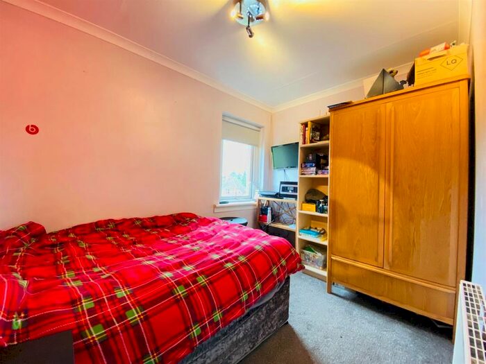 3 Bedroom Semi Detached House For Sale In West Avenue, Uddingston